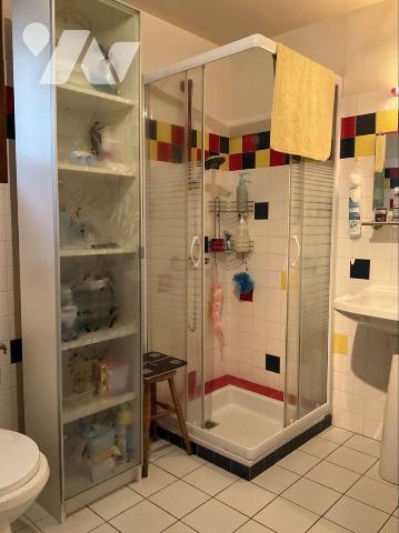 A VENDRE : Située à 20 km au sud de GOURDON (Lot - 46), maison contemporaine sur environ 3.000m...