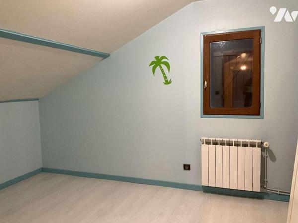 A VENDRE : Située à 20 km au sud de GOURDON (Lot - 46), maison contemporaine sur environ 3.000m...