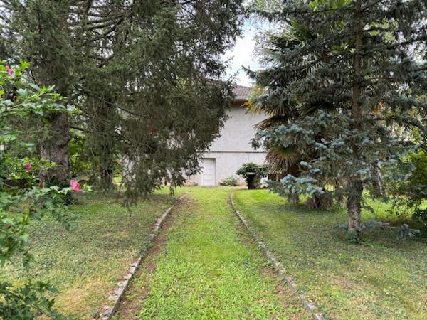 Crêches-sur-Saône (71680) Villa