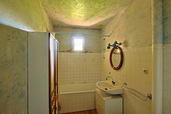 Maison Nevers 3 chambres avec garage, quartier calme, commerces et écoles