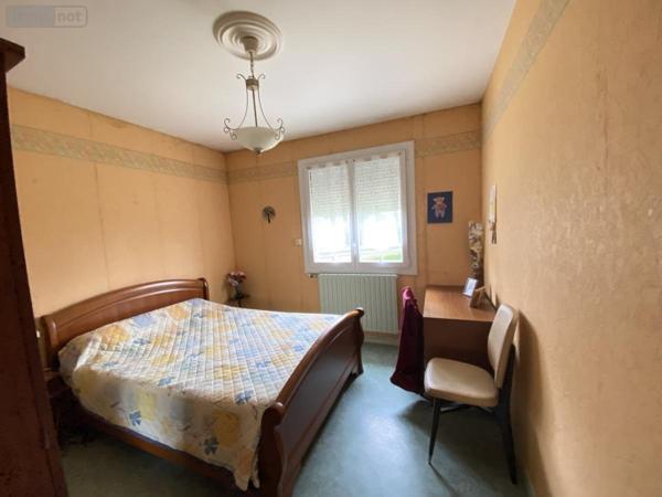 Maison à vendre à Loudéac dans les Côtes-d'Armor (22600), ref : 22110-2300