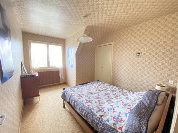 Maison à vendre à Loudéac dans les Côtes-d'Armor (22600), ref : 22110-2300