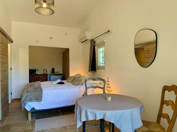 Villa contemporain à 2 pas du village