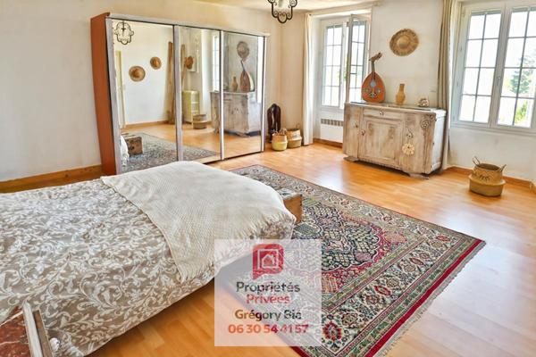 Maison de maître 7 pièce(s) 241 m2