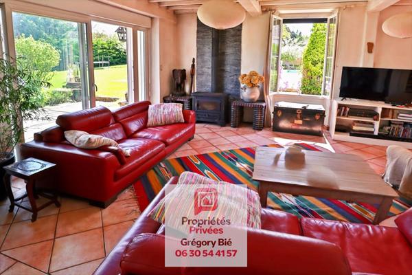 Maison de maître 7 pièce(s) 241 m2