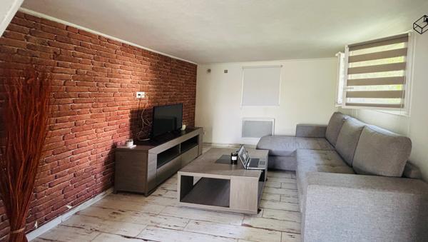 Immeuble
         6 pièces
        - 89 m² 314 500 € *