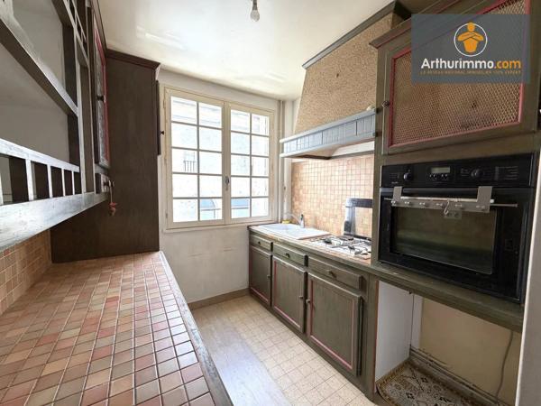 Vente                                                      Immeuble
                        
                     7 pièces                      218 m2                     à Compiègne