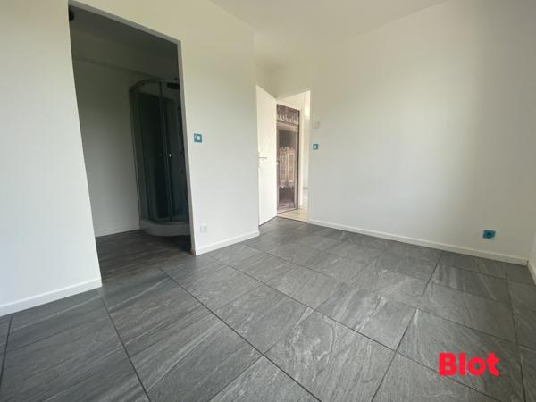Maison 6 pièce(s)