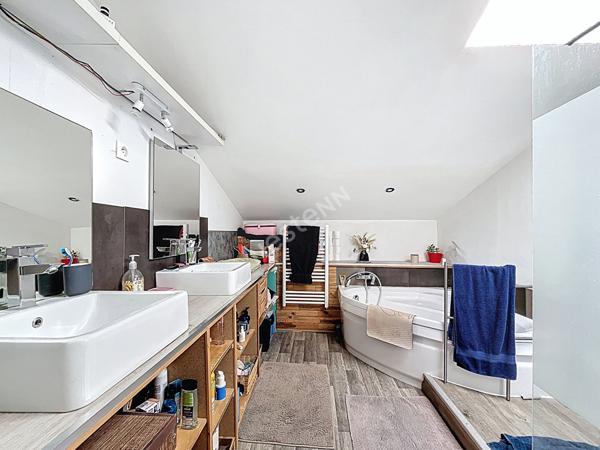 Maison à vendre - 6 pièces Montaigu Vendée