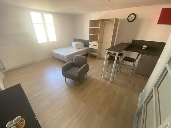 Appartement
         1 pièce
        - 26 m² 82 450 € *