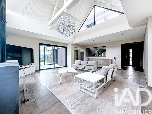 Maison à vendre 9 pièces 274 m² Guidel