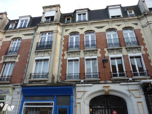 APPARTEMENT A VENDRE A CAMBRAI.