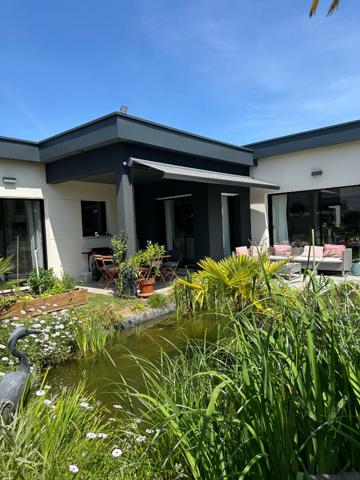 bois guillaume Maison moderne toit plat 150m² plein pied jardin 750m² garage 3 chambres suite parentale DPE B quartier collège leonard de vinci