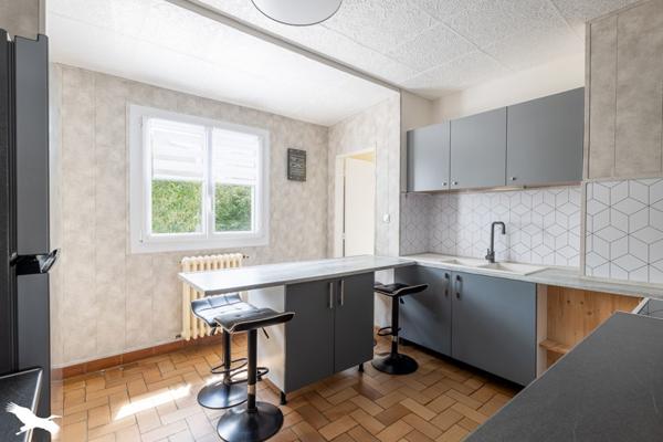 Maison à vendre |  Saintes |  9 pièces | 115 m²