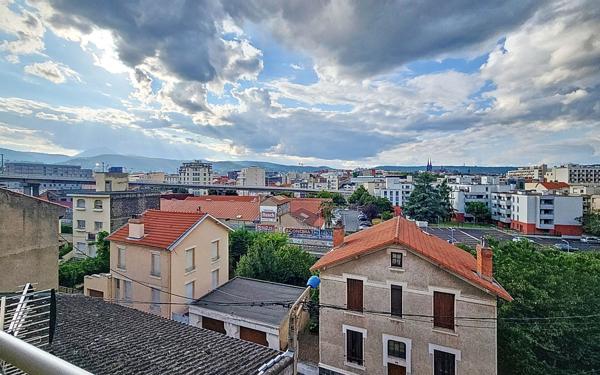 Appartement à vendre    2 pièces •  Clermont-Ferrand