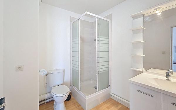 Appartement à vendre    2 pièces •  Clermont-Ferrand