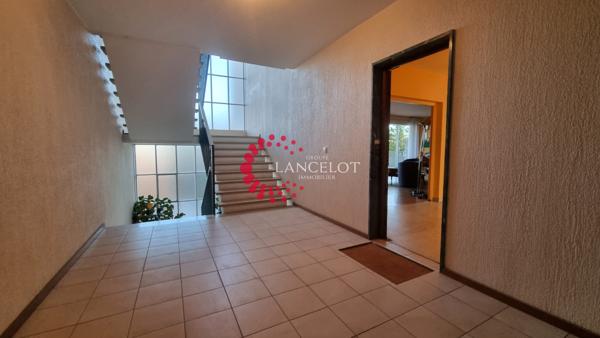 6 pièces 152 m² avec grand balcon, vue dégagée et garage en option