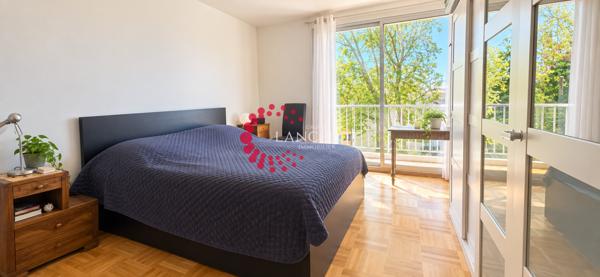 6 pièces 152 m² avec grand balcon, vue dégagée et garage en option