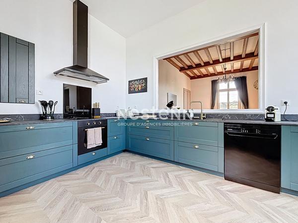 A vendre - Charmant Appartement Haussmannien T3 de 108 m² dans un Château Classé ? Une Opportunité Unique "Angers Lac de Maine"