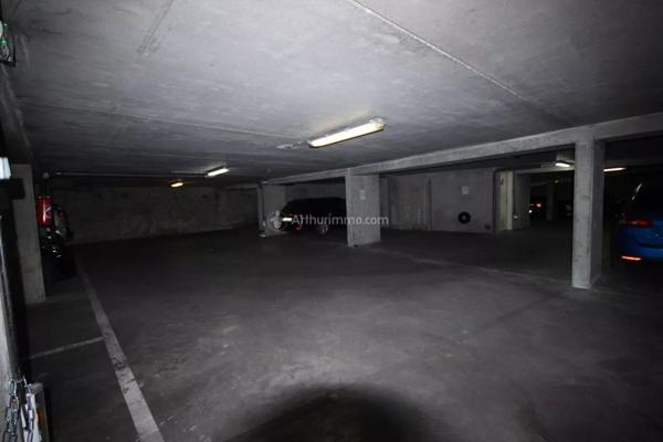 Location Parking 12 m2 à Asnières-sur-Seine