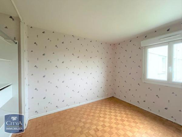Appartement à louer 4 pièces 90.41m² Libourne (33500)