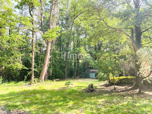 Maison de 134 m² sur une parcelle de 1,2 hectare.