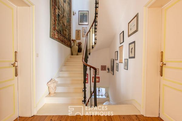 Maison de maître et dépendance en coeur de ville