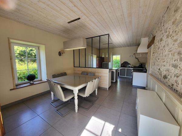 Maison Le Poire Sur Vie 250 m²