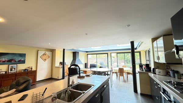 NOAILLES PROCHE... MAISON 6 PIECES, SEJOUR TRIPLE, 3 CHAMBRES, DOUBLE GARAGE, JARDIN