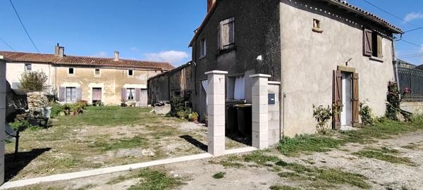 Maison à vendre 2 pièces SAINT JOUIN DE MARNES (79)