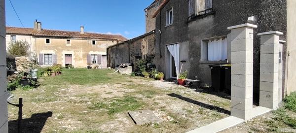Maison à vendre 2 pièces SAINT JOUIN DE MARNES (79)