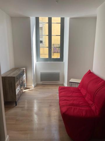 Immeuble à vendre TARBES (65) de 3 STUDIOS