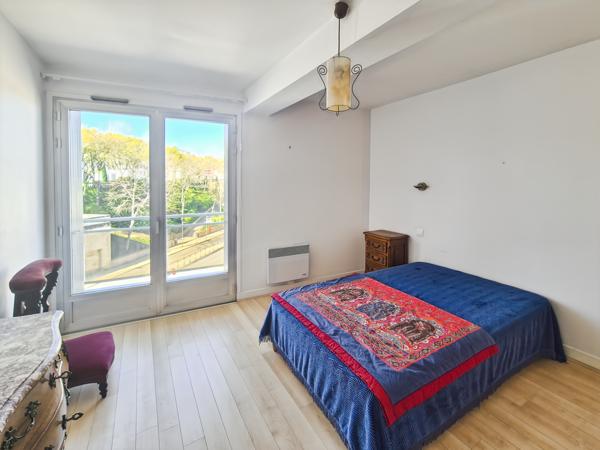 Auch (32000) Appartement T4 de 121m2 avec balcon - Auch centre