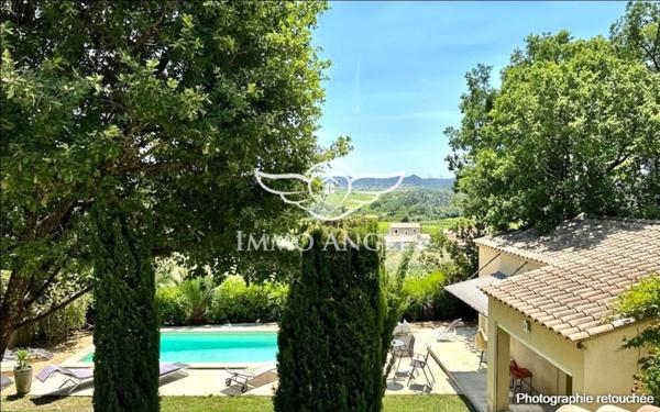 Élégante maison 4 chambres avec piscine – Vue panoramique, Laudun-l’Ardoise