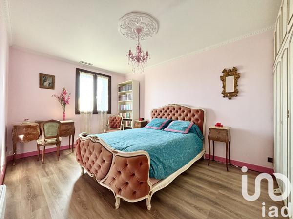 Maison à vendre 8 pièces 215 m² Presles-en-Brie