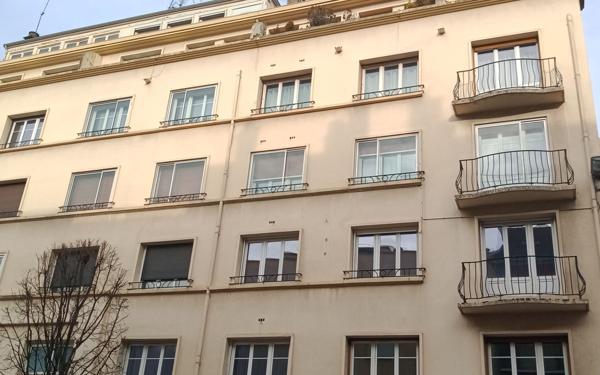 Appartement à vendre    3 pièces • 75 m2 Dijon