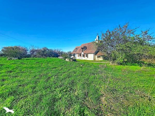 Maison à vendre 66 780 € Villecelin 3 p 68 m² DPE D
