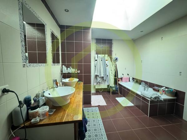 Maison à LES SABLES D'OLONNE (85100)