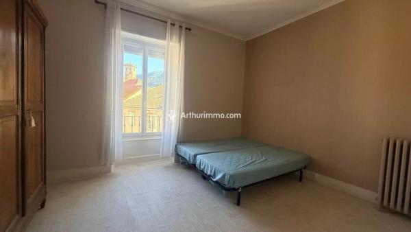 Vente Appartement 3 pièces 76 m2 à Millau