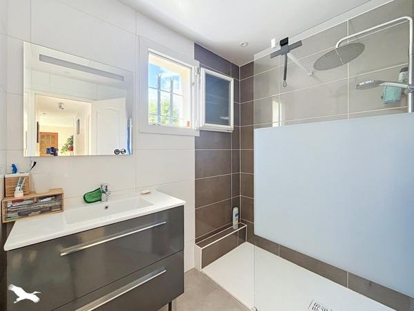 Maison à vendre 369 600 € Royan 5 p 107,4 m² DPE D