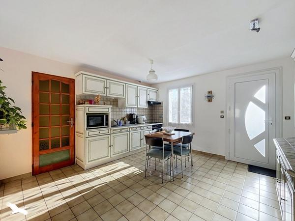 Maison à vendre 369 600 € Royan 5 p 107,4 m² DPE D