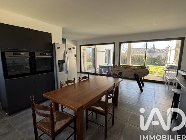 Maison à vendre 6 pièces 157 m² Montpon-Ménestérol