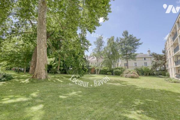 Appartement 4 pièces, 75 m2, Viroflay face à l'espace aquatique