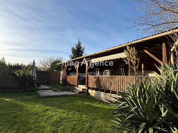 Maison à LALINDE, 24150 - 13 pièces 360m²