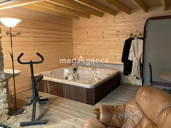 Maison à LALINDE, 24150 - 13 pièces 360m²