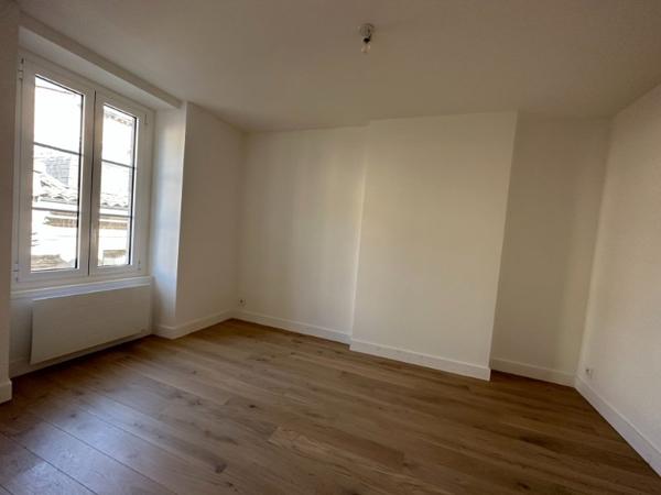 APPARTEMENT 3 PIECES 55M2 avec double entrée