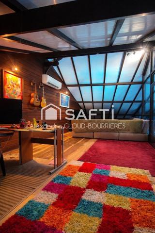 Villa d'exception avec piscine de 17 M et salle de Cinéma privée !