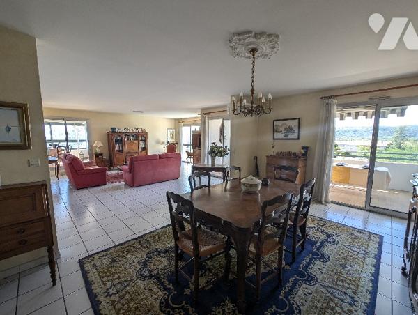 VALENCE- APPARTEMENT T4, 152 m² + garage