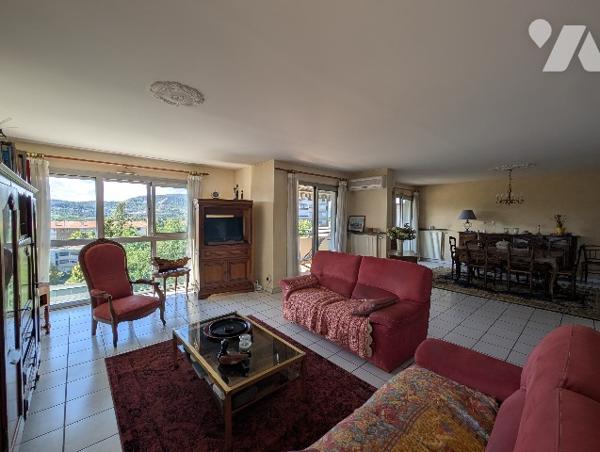 VALENCE- APPARTEMENT T4, 152 m² + garage
