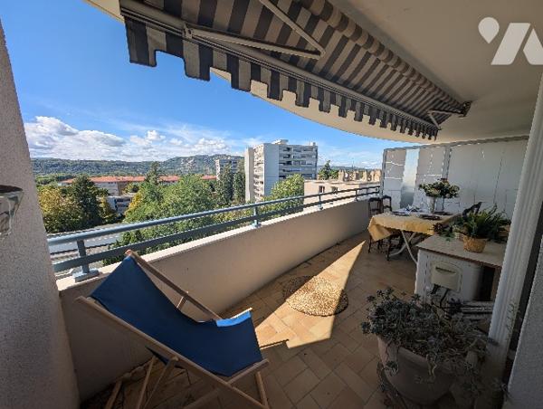 VALENCE- APPARTEMENT T4, 152 m² + garage